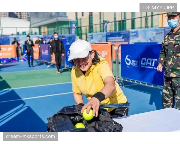 网球传奇转型：伊万·伦德尔的职业化道路启示