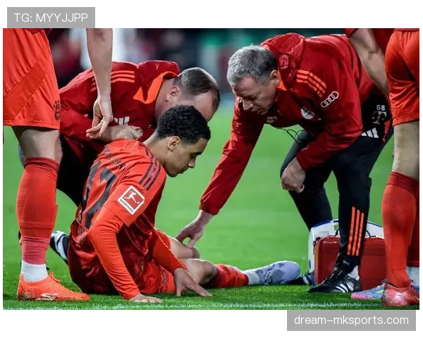 拜仁更衣室矛盾传闻增加，内部稳定性承压考验球队赛季走势